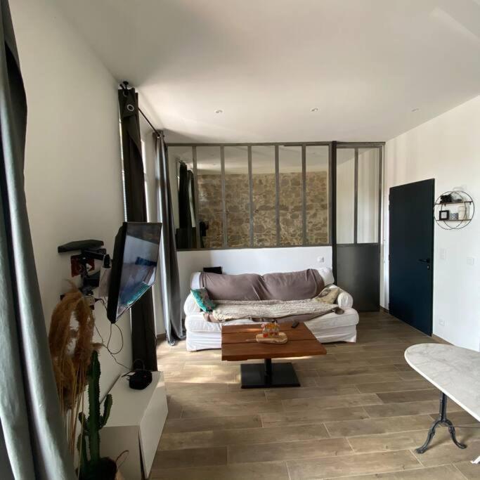 Jolie Appartement En Plein Centre Du Village Les Arcs-sur-Argens Exteriér fotografie